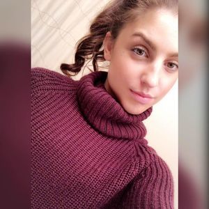 Meet your Posher, Mia